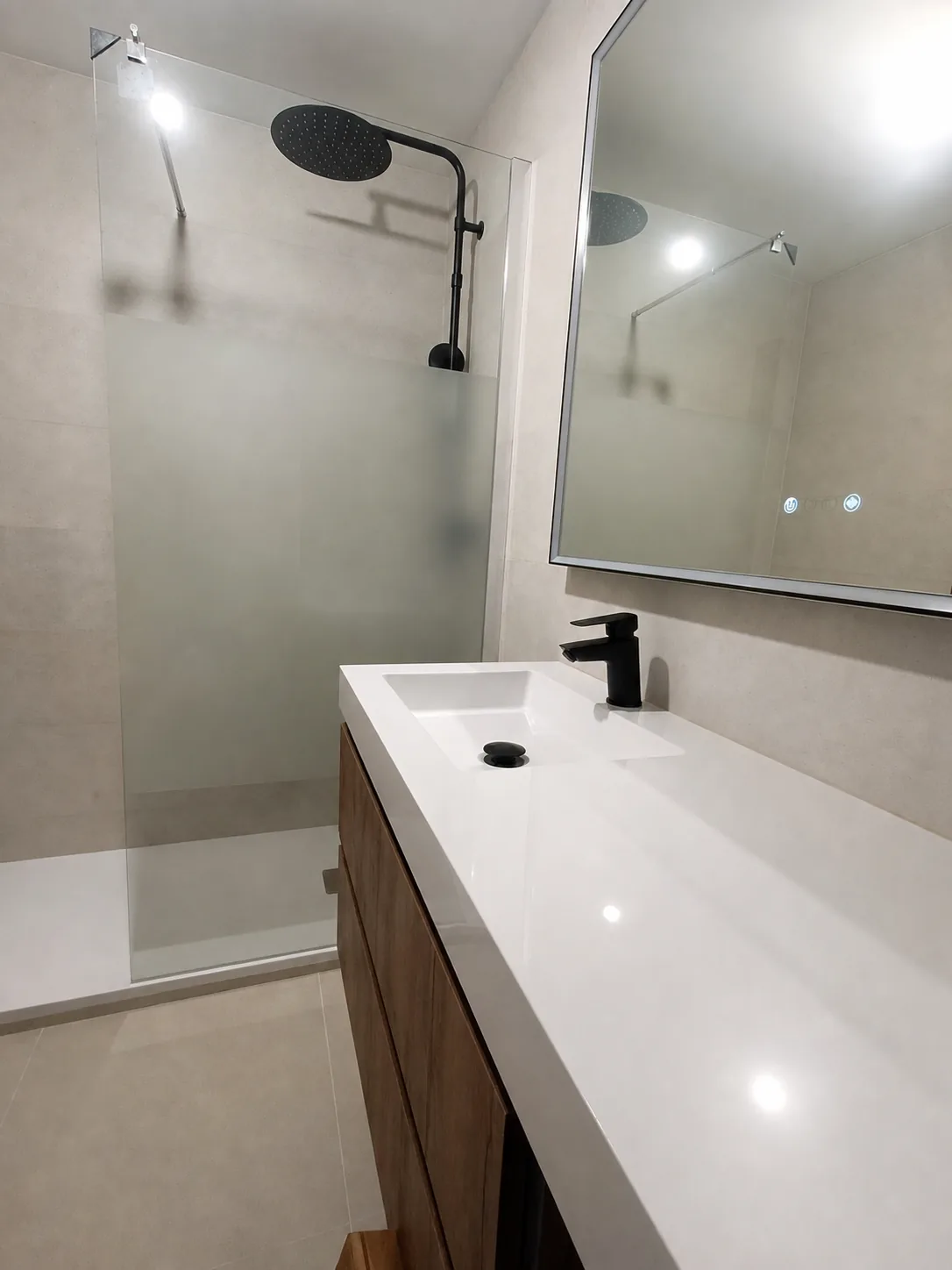 Casa de banho modernizada depois da intervenção